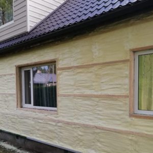 avatud pooridega pur vaht soojustus fassaadil